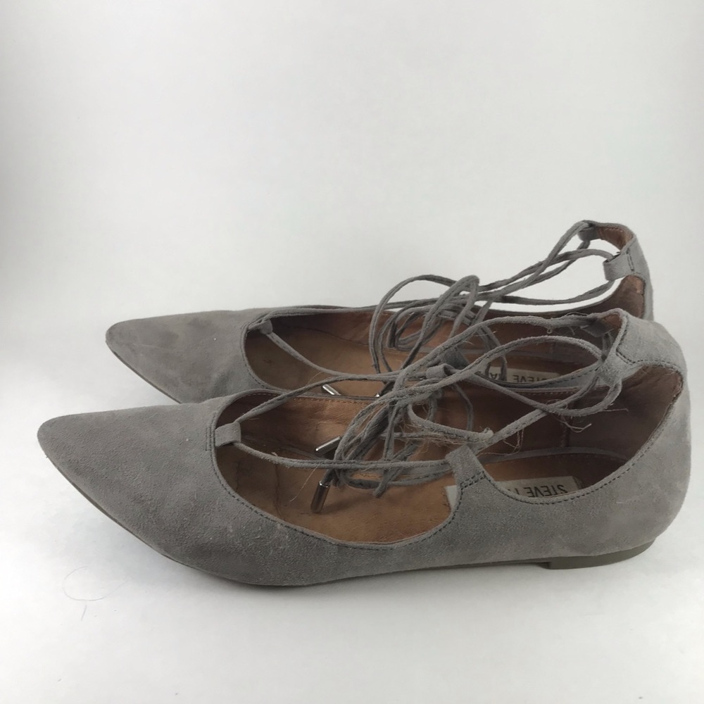 Steve Madden Grey Flats